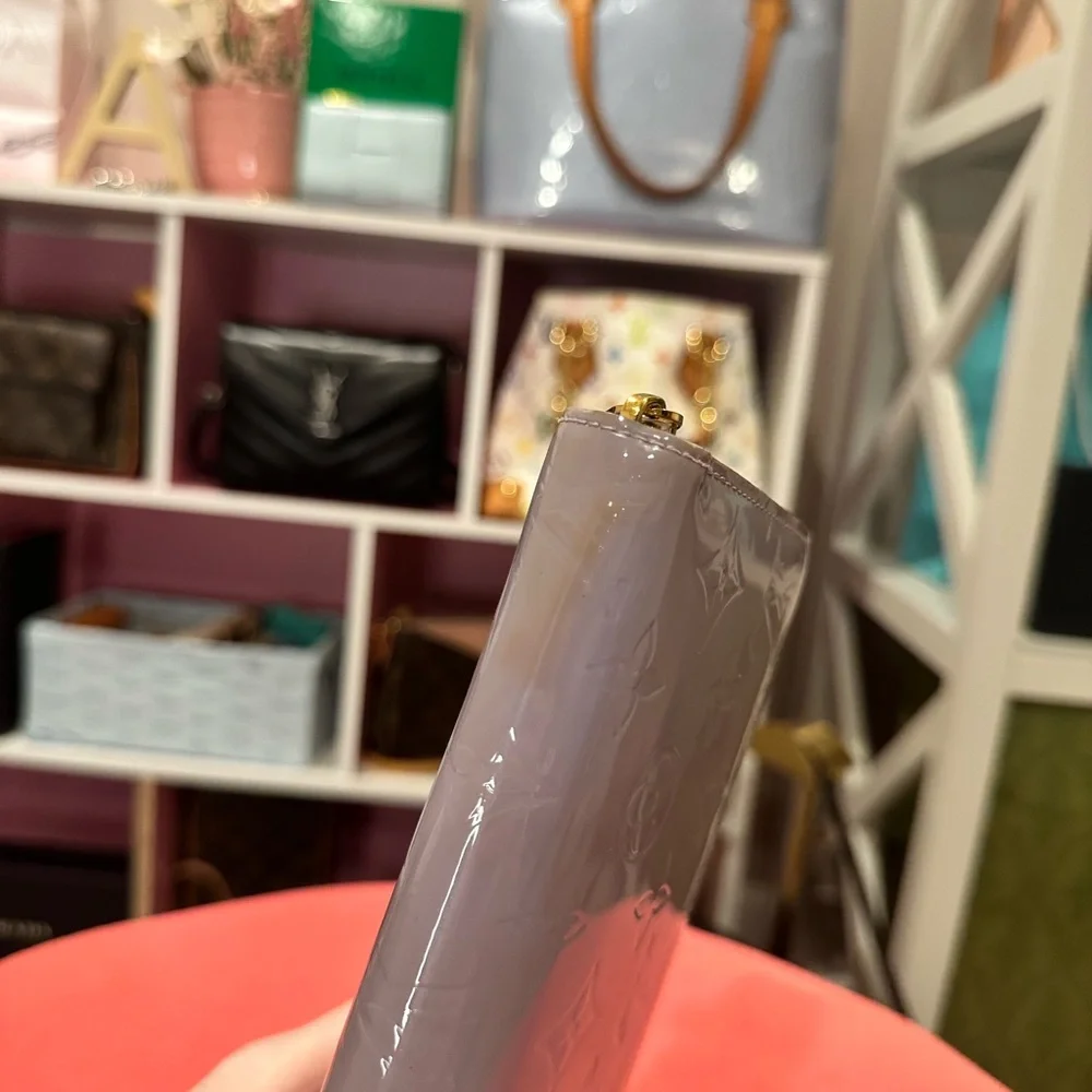 Louis Vuitton Zippy Vernis Lilac